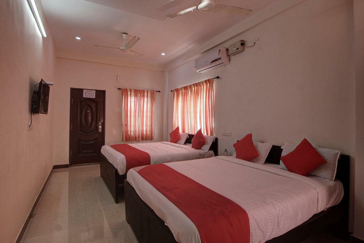 Oyo 42678 Hotel Vasantha Bhavanam Saver Coimbatore Bagian luar foto