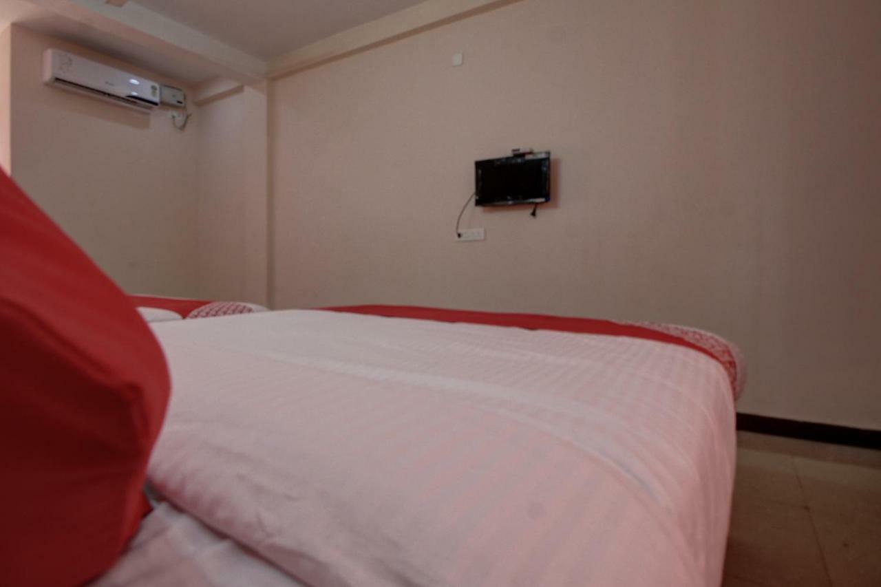 Oyo 42678 Hotel Vasantha Bhavanam Saver Coimbatore Bagian luar foto