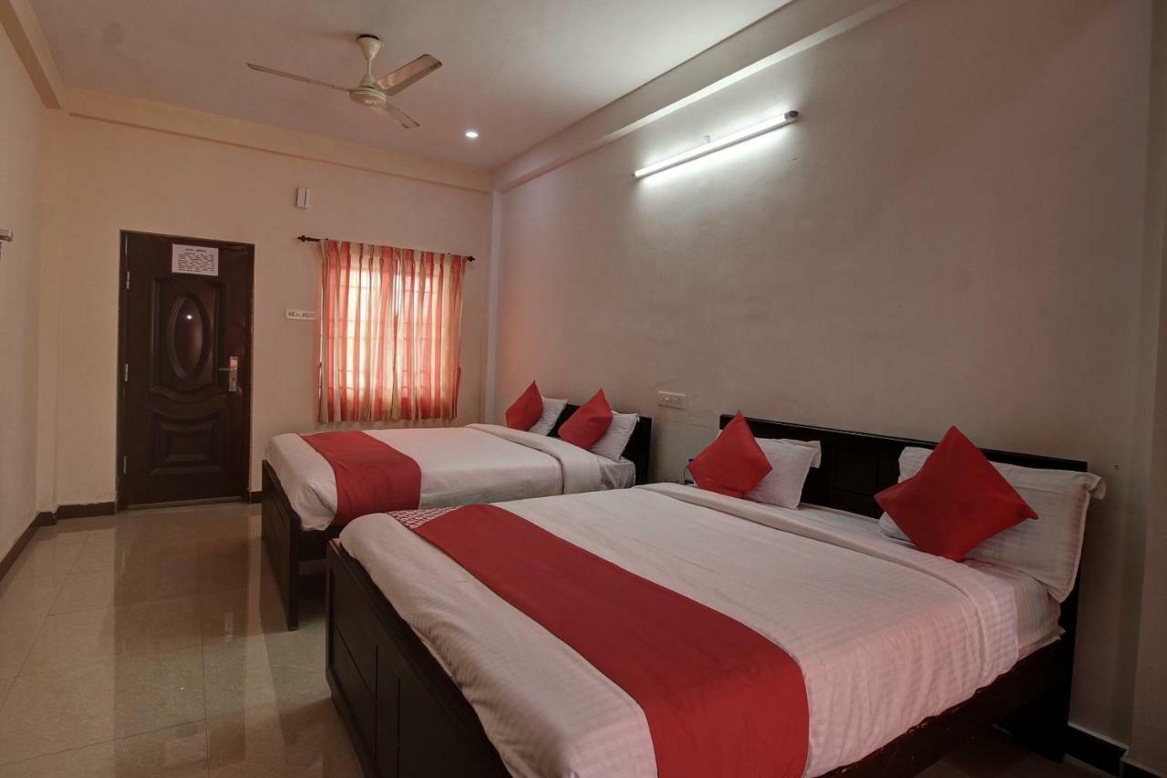 Oyo 42678 Hotel Vasantha Bhavanam Saver Coimbatore Bagian luar foto
