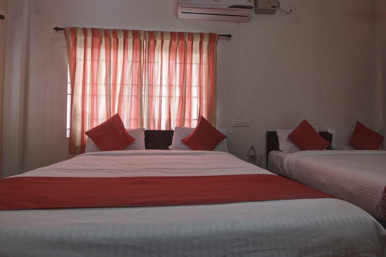 Oyo 42678 Hotel Vasantha Bhavanam Saver Coimbatore Bagian luar foto